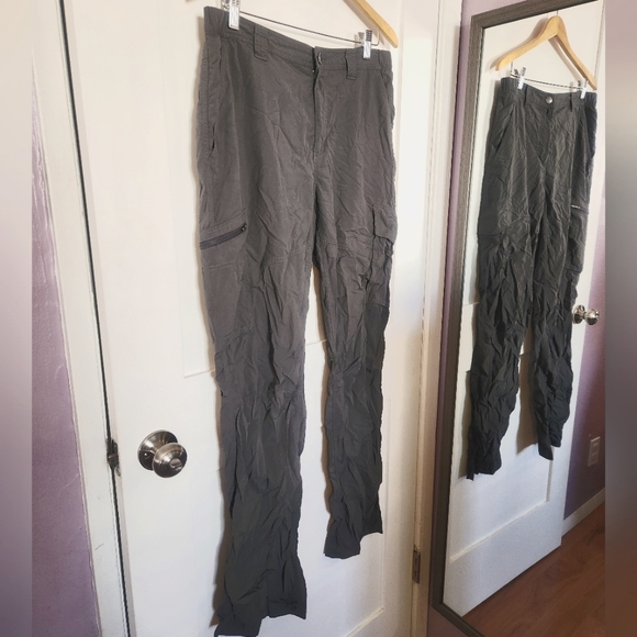 Men's Gray Cargo Pants - Picture 3 of 11